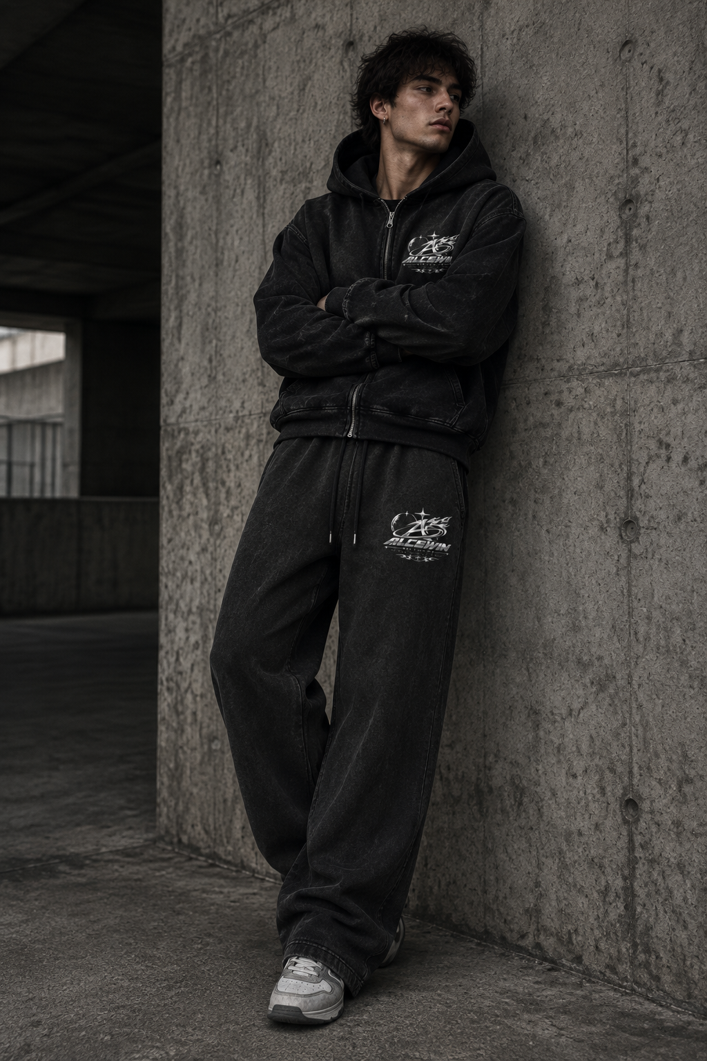 Alce Win Full Look — Male Model Pose 2