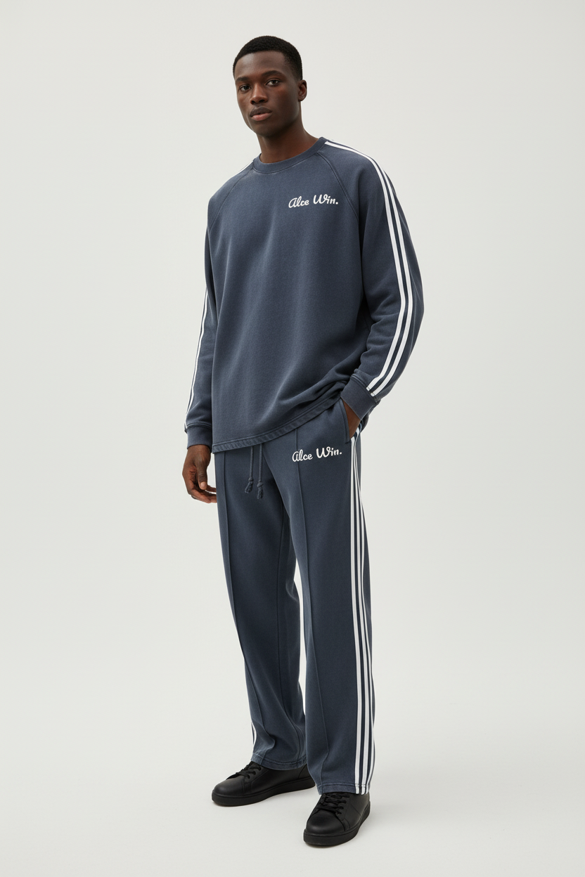Alce Win. Tracksuit Mockup
